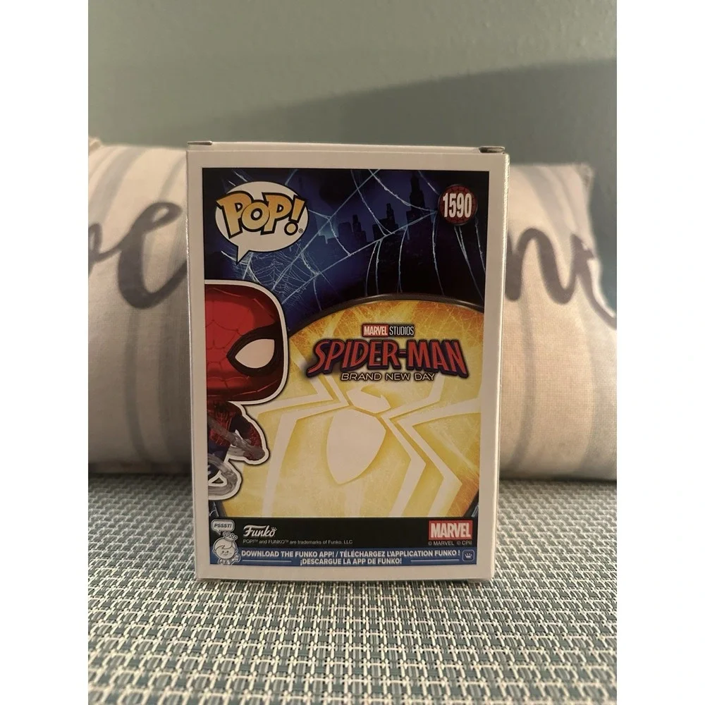 Funko Pop! Marvel Spider-Man Brand New Day #1590 Hot Topic Exclusive